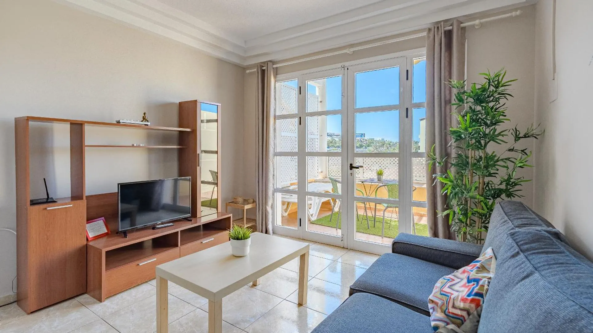 Apartment Apartamentos Orlando En Costa Adeje Spain
